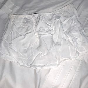 Strapless white crop